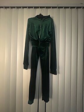 Velvet Green Women's Jumpsuit - Zipper Front